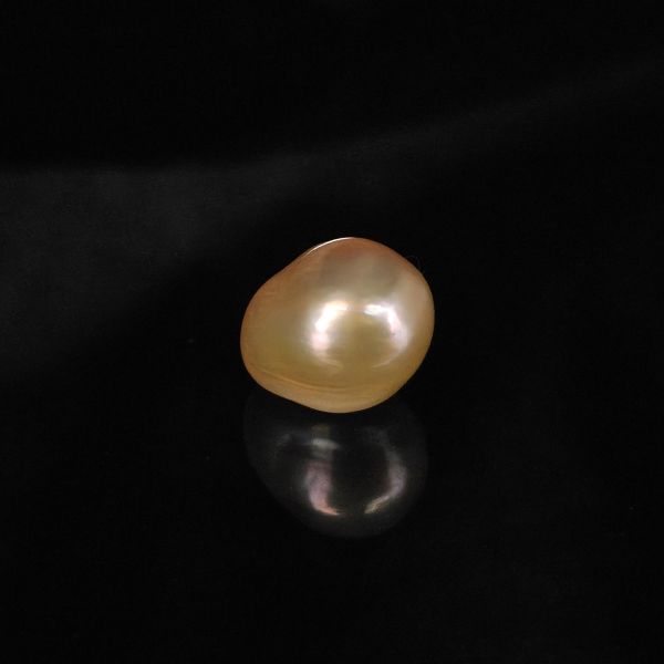 11.54 carats Natural pink Pearl 14.32x14.60x13.02 mm