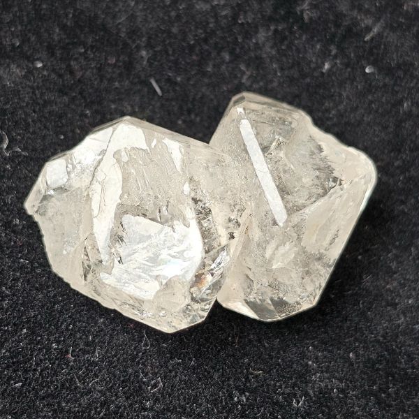 23.40 Carats Natural Herkimer Diamond White 25.30 x 10.25 x 17.23 mm