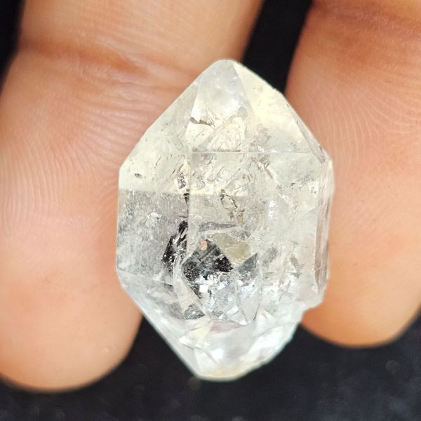 18.10 Carats Natural Herkimer Diamond 5.98x13.35x12.50 mm