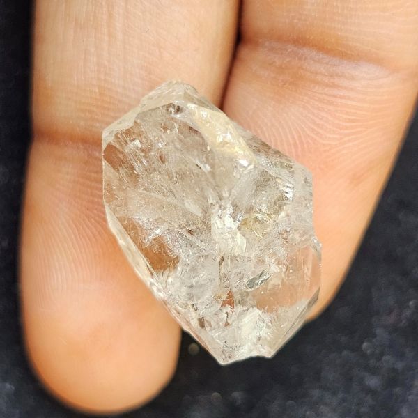 17.10 Carats Natural Herkimer Diamond 20.08 x 9.34 x 20.90 mm