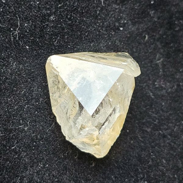 16.45 Carats Natural Herkimer Diamond 16.60 x 10.15 x 19.70 mm