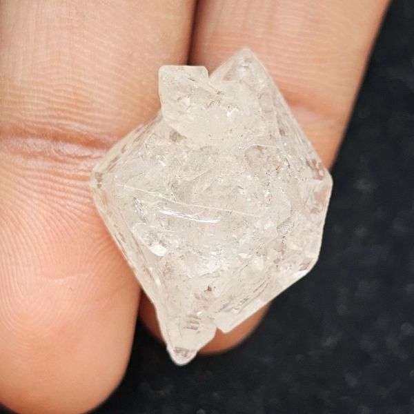 25.10 Carats Natural Herkimer Diamond 18.96 x 8.10 x 12.76 mm