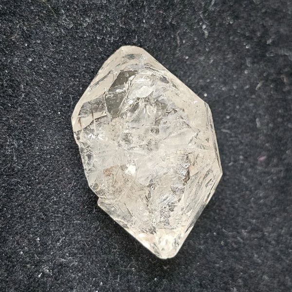 27.55 Carats Natural Herkimer Diamond 25.62 x 8.99 x 16.33 mm