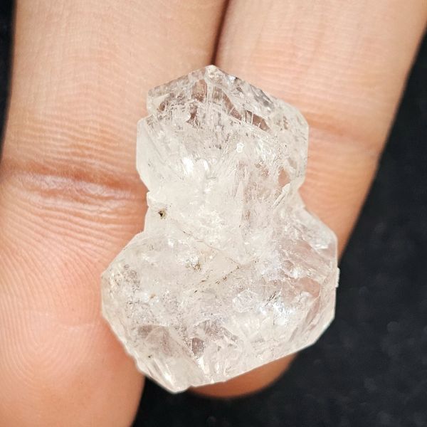 24.90 Carats Natural Herkimer Diamond 23.23 x 10.73 x 16.80 mm