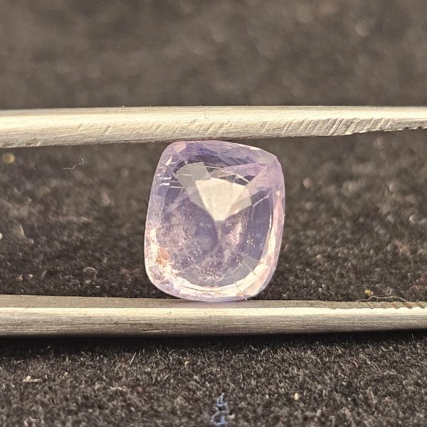 5.50 Carats Natural Lavender Sapphire 8.13 x 5.21 x 5.69 mm