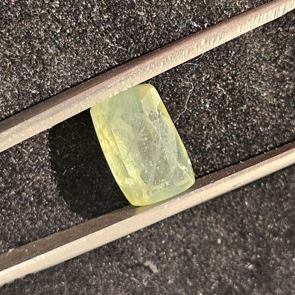 5.40 Carats Natural Grass Green Sapphire 10.89 x 6.03 x 6.98 mm