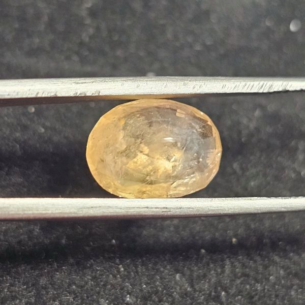 4.21 Carats Natural Orange Sapphire 11.50 x 8.60 x 4.50 mm