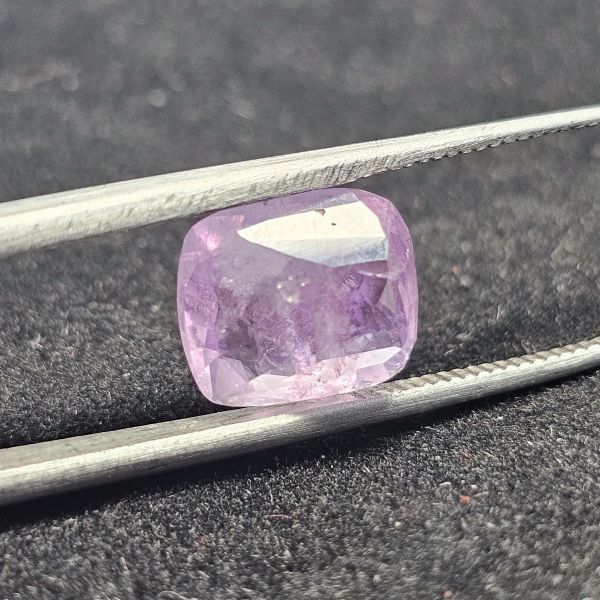 3.80 Carats Natural Lavender Sapphire 9.70 x 8.80 x 4.40 mm