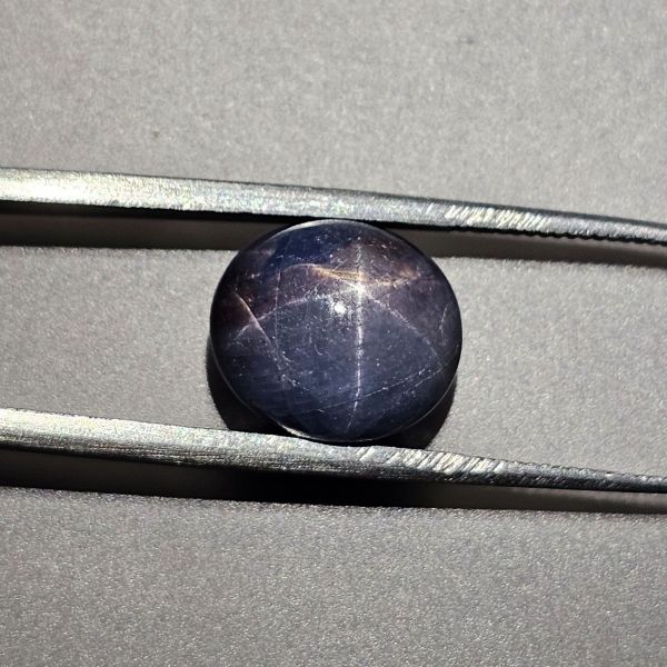 8.26 Carats Natural Kashmir Blue Star Sapphire 11.52 x 10.25 x 6.39 mm