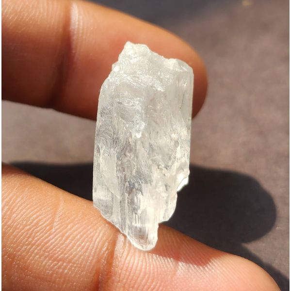 24.47 Carats Natural White Petalite 24.84 x 12.20 x 11.91 mm