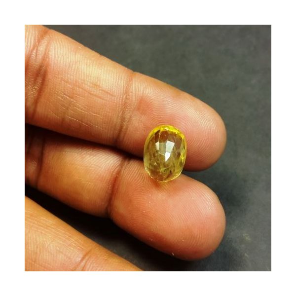 8.32 Carats Yellow Sapphire  12.14 x 9.17 x 8.35 mm