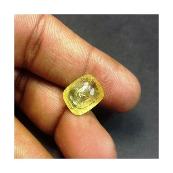 9.98 Carats Yellow Sapphire  13.86 x 11.26 x 5.84 mm