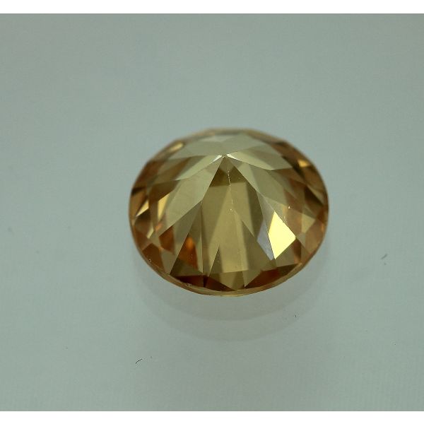 6 Carats Golden Brown Cubic Zircon Round shape 9 mm
