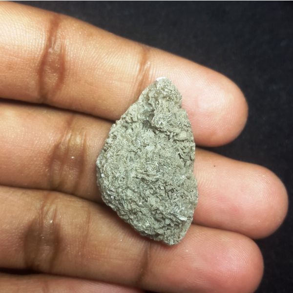 24.09 carat Natural Apophyllite 32.21x19.55x9.47mm