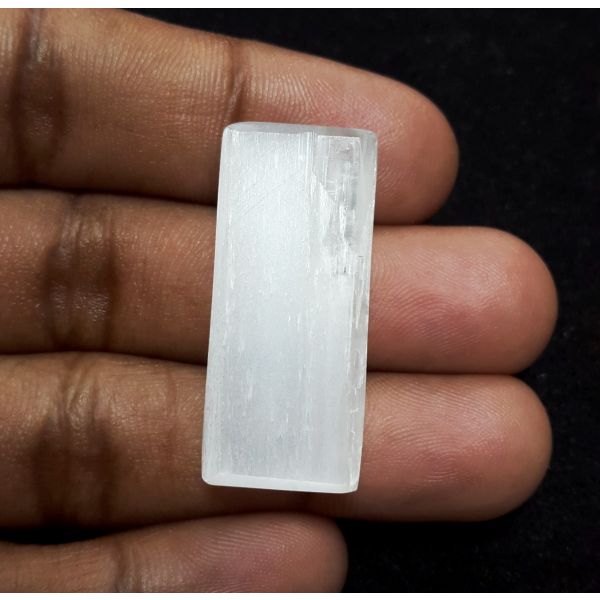 31.20 Carats Natural White Selenite 32.66x14.07x7.34mm