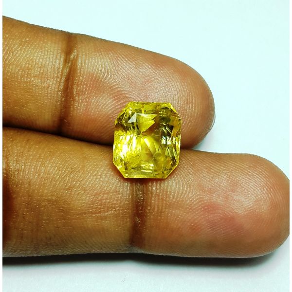 7.66 Carats Natural Yellow Sapphire 11.10x9.71x7.61mm