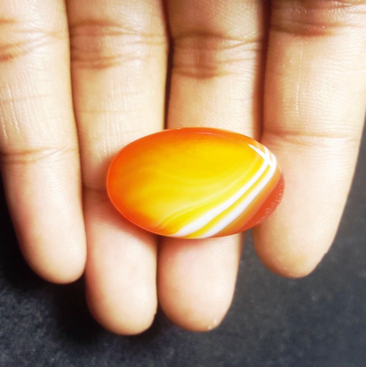 33.85 carat Natural Banded Agate 36.19 x 19.02 x 6.25 mm