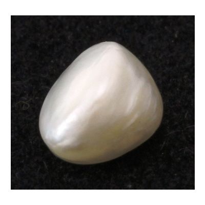1.95 Carats Natural White Basra Pearl 8.40x6.93x5.37