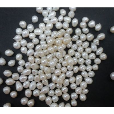 Drop Shaped Fresh Water Pearl Undrilled 106/108_11