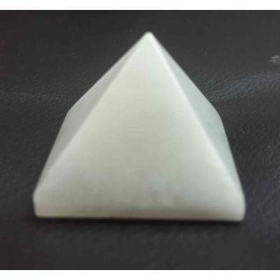 Small Calcite Pyramid 17 to 22 Gram