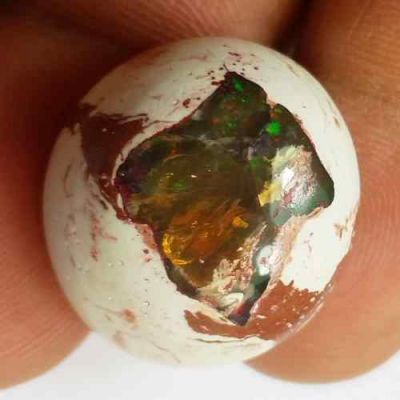 22.09 Carats Natural Mexicon Opal 22.24 x 18.79 x 9.47 mm