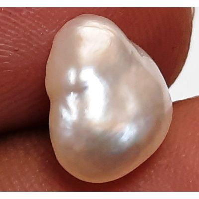 4.18 Carats Natural Creamish White Pearl 11.68 x 8.45 x 7.20 mm