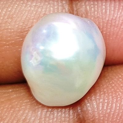 9.86 carats Natural White Venezuela Pearl 10.63x10.55x11.34 mm