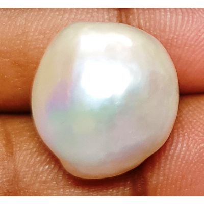 22.29 carats Natural White Venezuela Pearl 15.82x14.68x13.84 mm