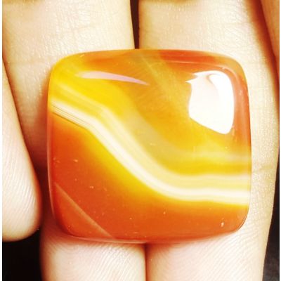 20.43 carats Natural Banded Agate 21.08 x 20.02 x 4.82 mm