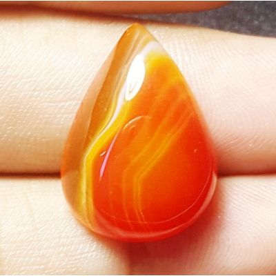 12.62 carats Natural Banded Agate 19.79 x 14.32 x 6.57 mm