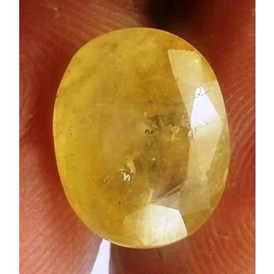 3.89 Carats Ceylon Yellow Sapphire 11.19 x 8.98 x 4.01 mm
