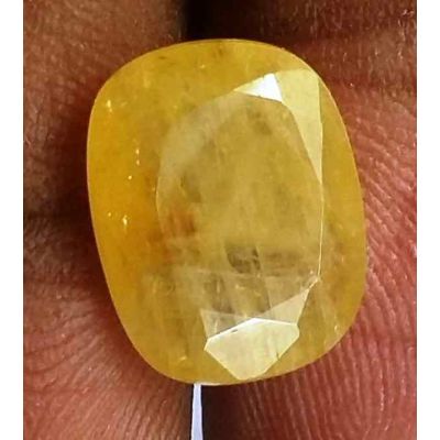 4.89 Carats Ceylon Yellow Sapphire 11.49 x 9.37 x 4.48 mm