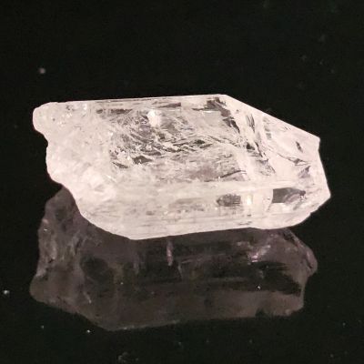 28.7 Carats Natural Danburite 0.57x0.630x0.0107 mm