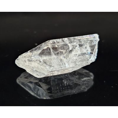 23.11  carats  Natural Danburite  21.94x10.71x13.98 mm