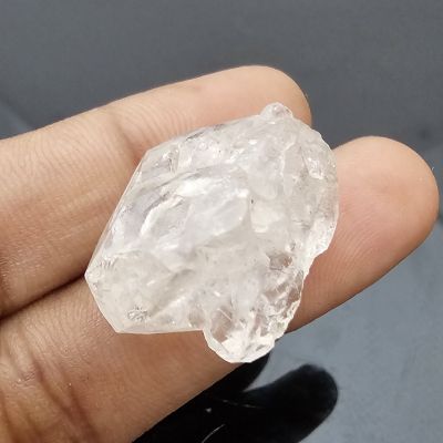 24.45  carats  Natural Herkimer diamond  4.39x15.58x9.93 mm