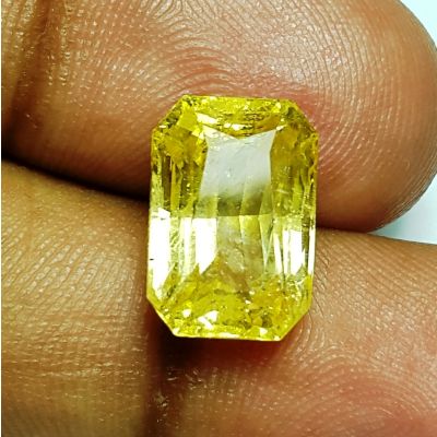 7.80 Carats Natural Yellow Sapphire 12.52x8.64x6.87mm